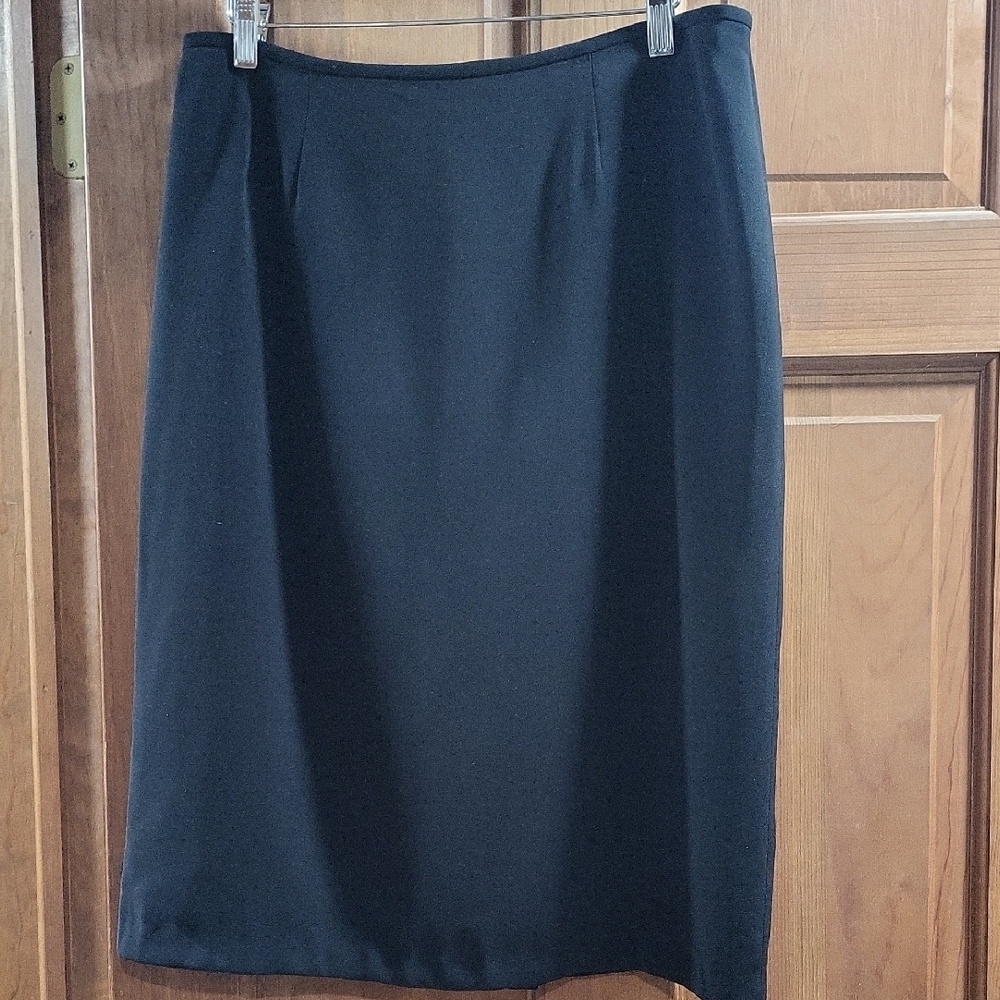 Elegant Black Skirt